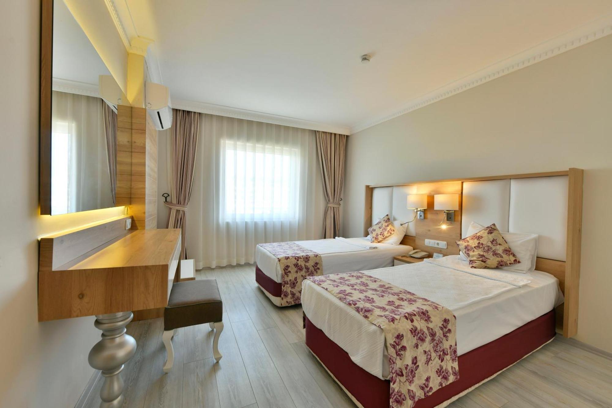 Royal Garden Beach Hotel Konakli Ngoại thất bức ảnh